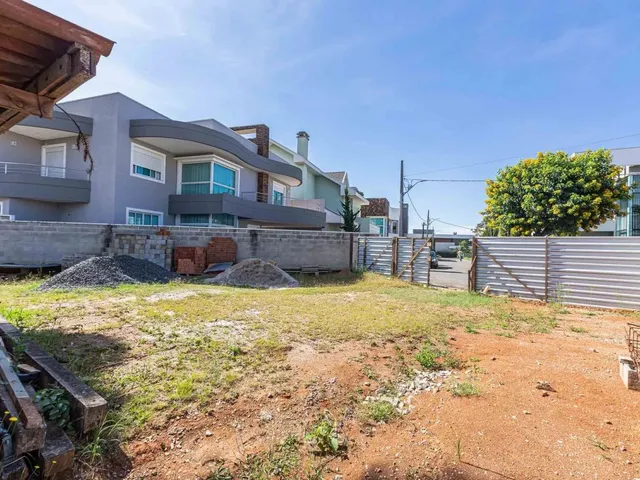 Terreno à venda, no bairro Santa Felicidade em Curitiba