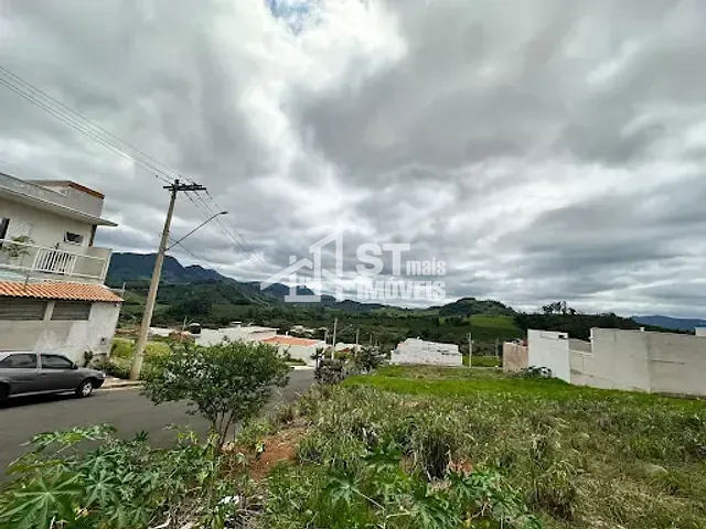 Terreno com 200m², à venda, no bairro Veredas da Serra em Andradas