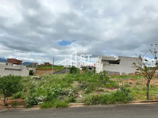 Terreno com 200m², à venda, no bairro Veredas da Serra em Andradas
