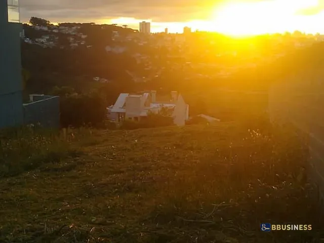Terreno com 369m², à venda, no bairro São Luiz em Caxias do Sul