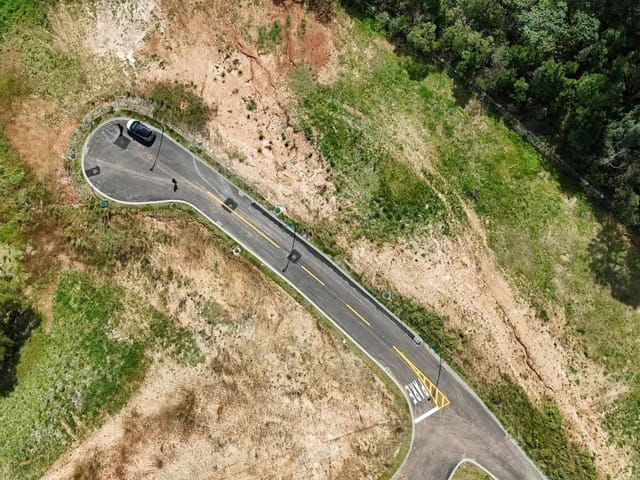 Terreno com 2286m², à venda, no bairro Butiatuvinha em Curitiba