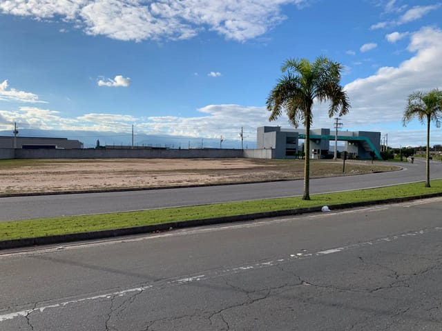Terreno com 1200m², à venda, no bairro Flor do Vale em Tremembé