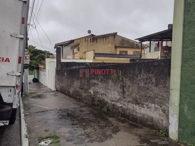Terreno à venda, no bairro Jardim Palermo em São Bernardo do Campo