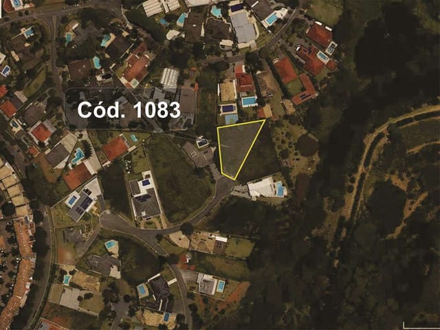 Terreno com 1483m², à venda, no bairro Cemucam em Cotia