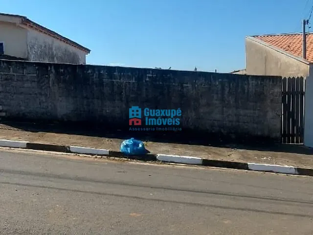 Terreno com 250m², à venda, no bairro Residencial Aroeira III em Guaxupé
