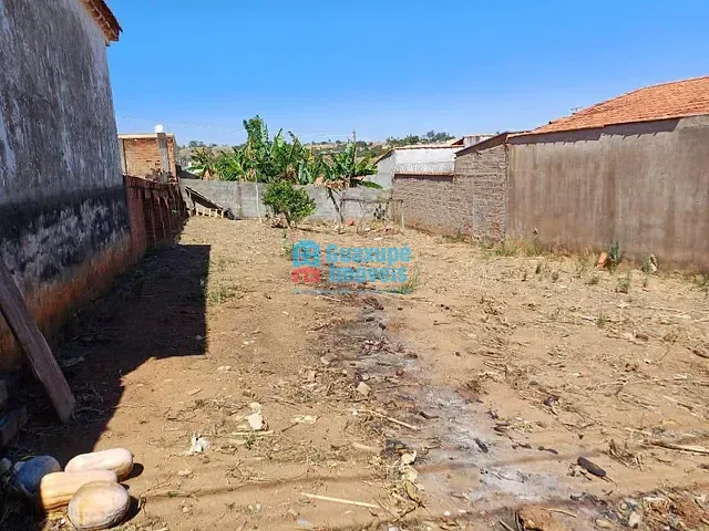 Terreno com 250m², à venda, no bairro Residencial Aroeira III em Guaxupé