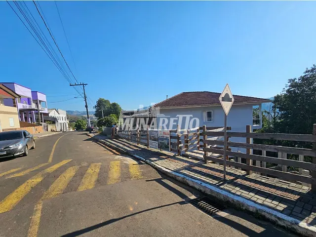 Terreno com 219m², à venda, no bairro CENTRO em Piratuba