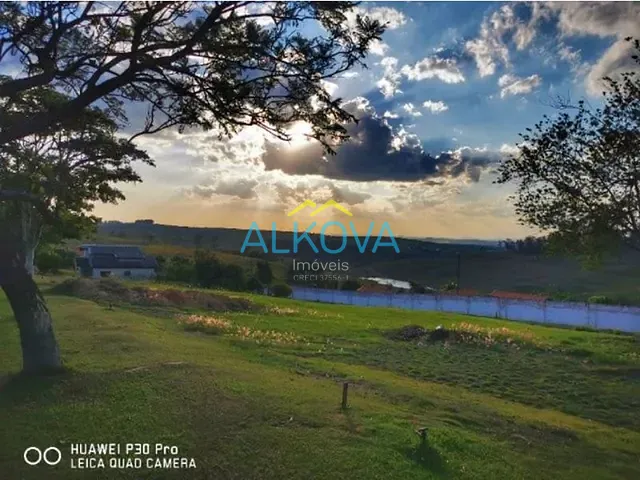 Terreno com 868m², à venda, no bairro Chácaras Santa Rita em Caçapava