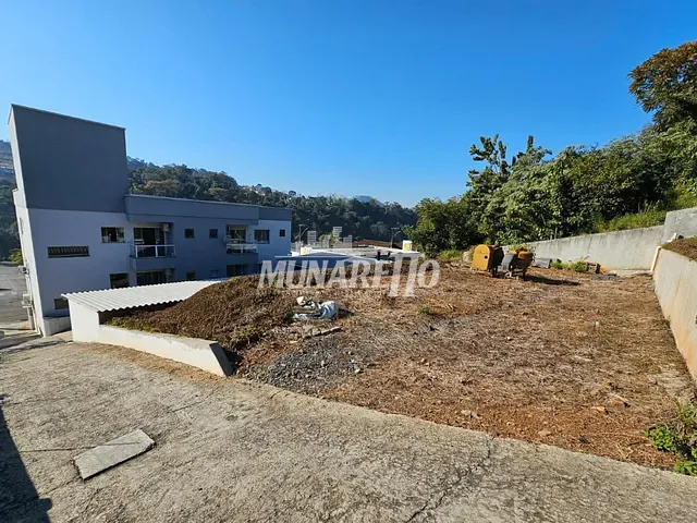 Terreno com 240m², à venda, no bairro centro em Ipira