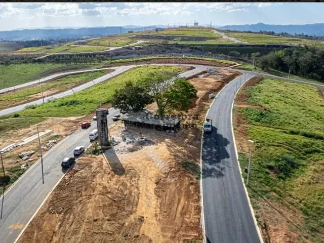 Terreno com 318m², à venda, no bairro Borda da Mata em Caçapava