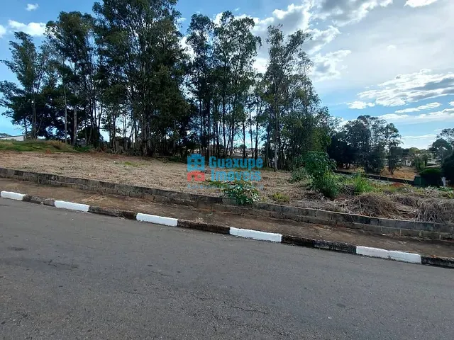 Terreno com 287m², à venda, no bairro Vila Lucinda em Guaxupé