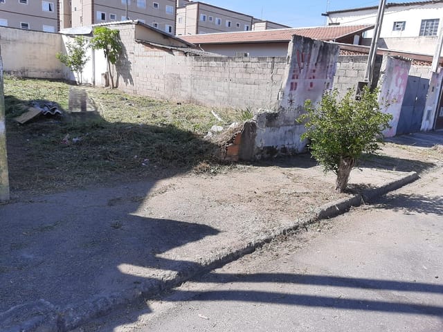 Terreno com 263m², à venda, no bairro Residencial e Comercial Cidade Morumbi em Pindamonhangaba