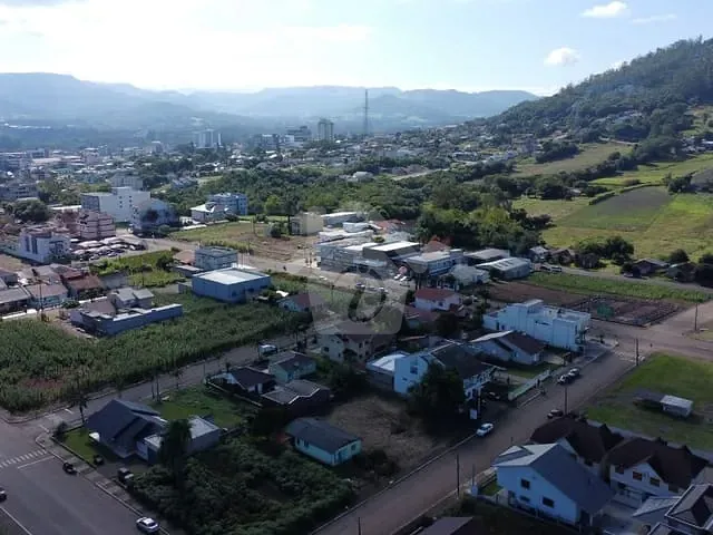 Terreno com 396m², à venda, no bairro Centro Administrativo em Teutônia