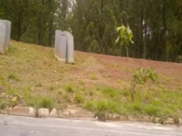 Terreno à venda, no bairro Parque São Vicente em Mauá