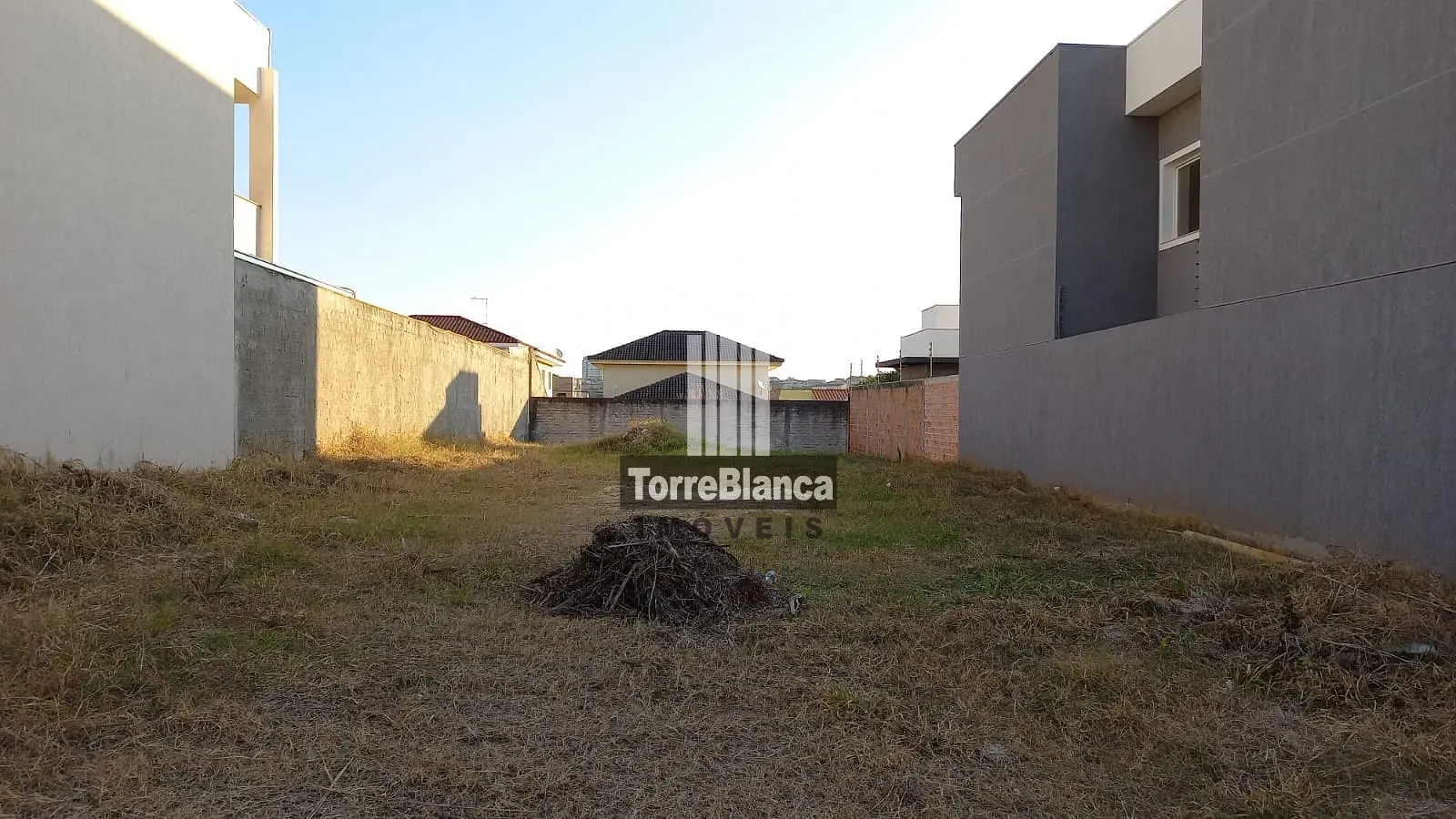 Terreno, 438 m² - Foto 1