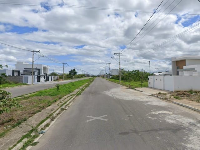 Terreno com 180m², à venda, no bairro Village em Campos dos Goytacazes