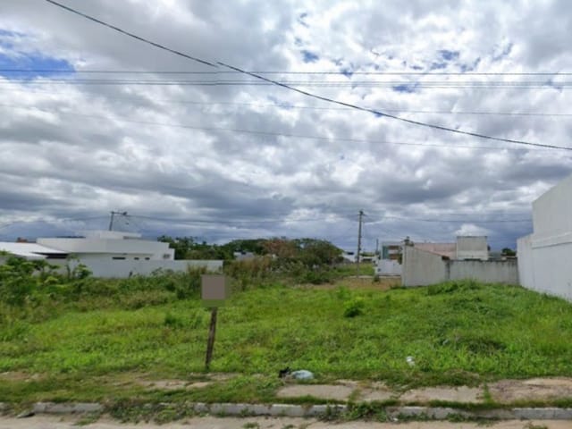Terreno com 180m², à venda, no bairro Village em Campos dos Goytacazes