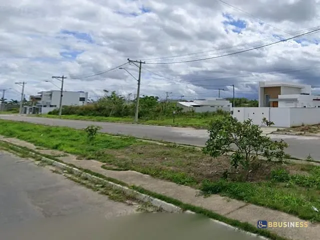 Terreno com 180m², à venda, no bairro Village em Campos dos Goytacazes