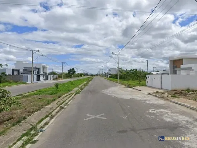 Terreno com 180m², à venda, no bairro Village em Campos dos Goytacazes