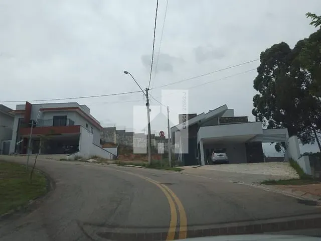 Terreno com 365m², à venda, no bairro Jardim Celeste em Jundiaí