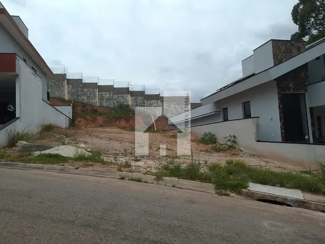 Terreno com 365m², à venda, no bairro Jardim Celeste em Jundiaí