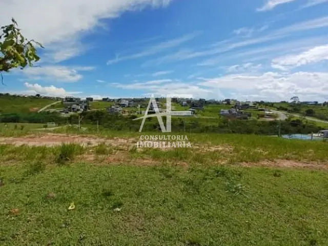 Terreno com 288m², à venda, no bairro Itapecerica em Taubaté