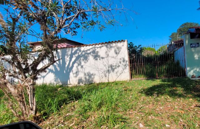 Terreno com 675m², à venda, no bairro Jardim Residencial Doutor Lessa em Pindamonhangaba
