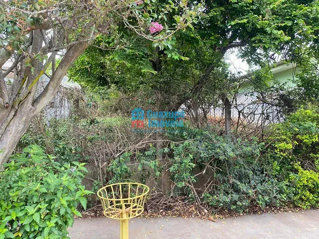 Terreno com 300m², à venda, no bairro Jardim Nova Guaxupé em Guaxupé