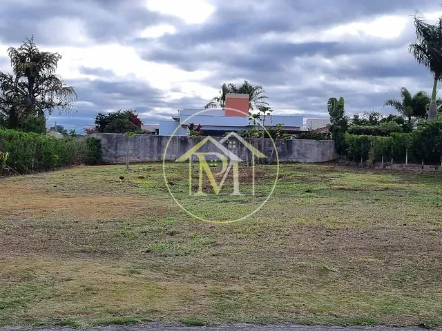 Terreno com 960m², à venda, no bairro Fazenda Ipanema em Araçoiaba da Serra