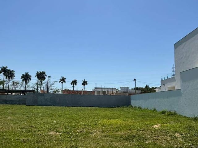 Terreno com 400m², à venda, no bairro Parque Rodoviário em Campos dos Goytacazes