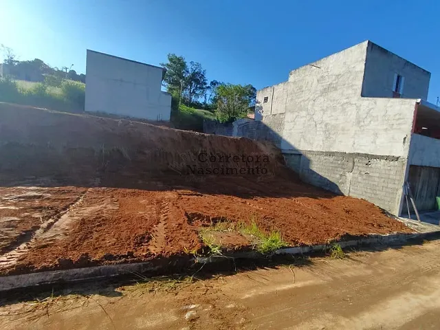 Terreno com 225m², à venda, no bairro Jardim Leblon em Jacareí