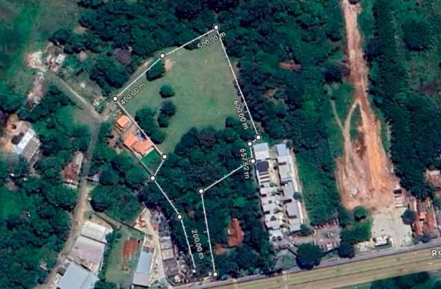 Terreno com 30000m², à venda, no bairro Vila São Benedito em Pindamonhangaba