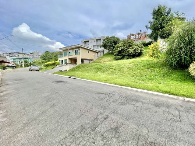 Terreno com 516m², à venda, no bairro Jardim Colibri em Cotia