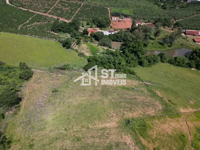 Terreno com 30500m², à venda, no bairro Zona Rural em Andradas