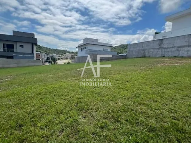 Terreno com 288m², à venda, no bairro Itapecerica em Taubaté
