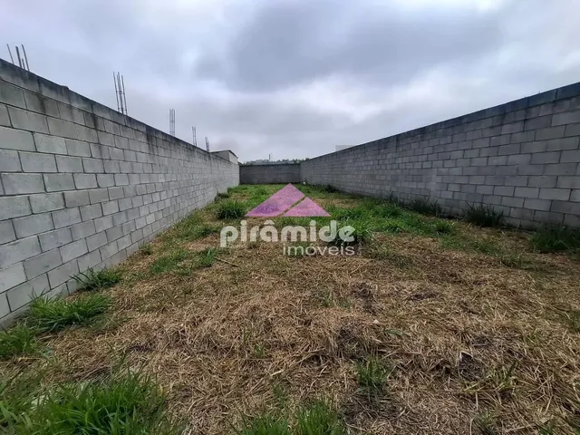 Terreno com 216m², à venda, no bairro Chácaras Araújo II em São José Dos Campos