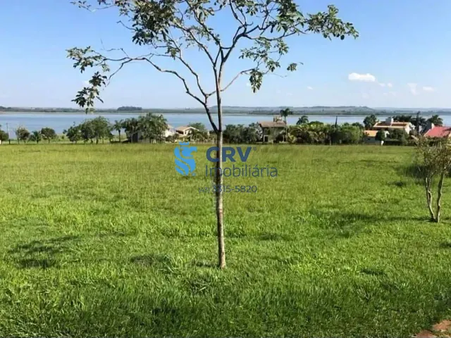 Terreno com 1019m², à venda, no bairro Centro em Sertaneja