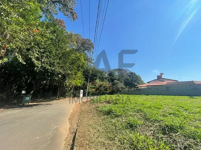 Terreno com 725m², à venda, no bairro Estância das Flores em Jaguariúna