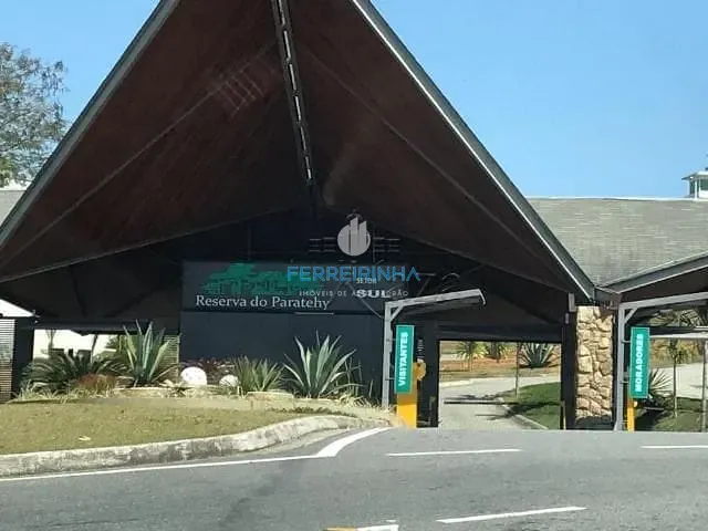 Terreno com 732m², à venda, no bairro Condomínio Reserva do Paratehy em São José dos Campos