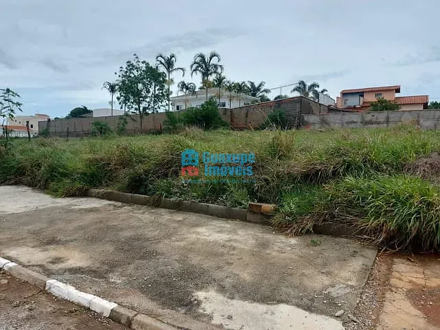 Terreno com 605m², à venda, no bairro Jardim Primavera em Guaxupé