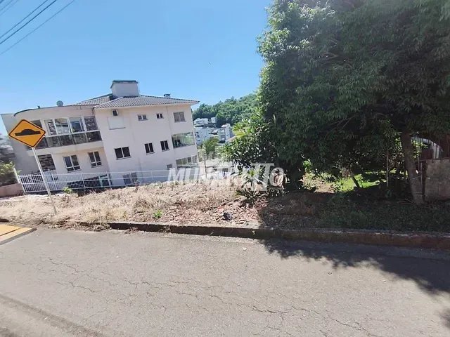 Terreno com 403m², à venda, no bairro Imigrantes em Concórdia
