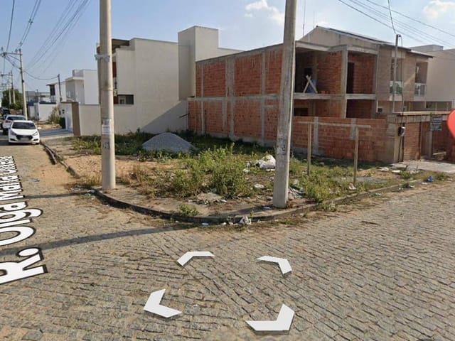 Terreno com 200m², à venda, no bairro Parque Aurora em Campos dos Goytacazes