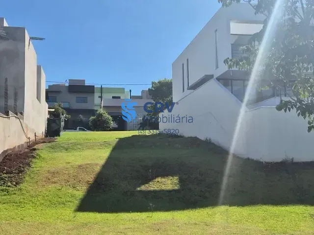 Terreno com 256m², à venda, no bairro Jardim da Luz em Londrina