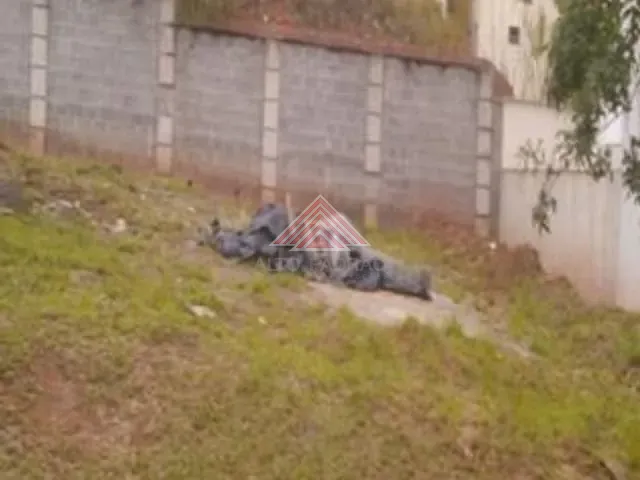 Terreno à venda, no bairro Parque São Vicente em Mauá