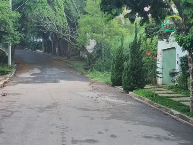 Terreno com 319m², à venda, no bairro Jardim Sorirama (Sousas) em Campinas