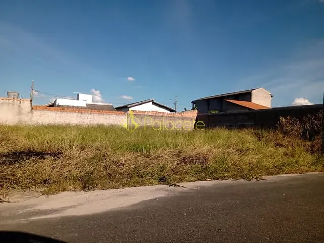 Terreno à venda, no bairro Loteamento Residencial e Comercial Araguaia em Pindamonhangaba