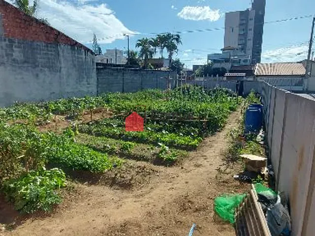 Terreno com 270m², à venda, no bairro Nossa Senhora do Perpétuo Socorro em Pindamonhangaba