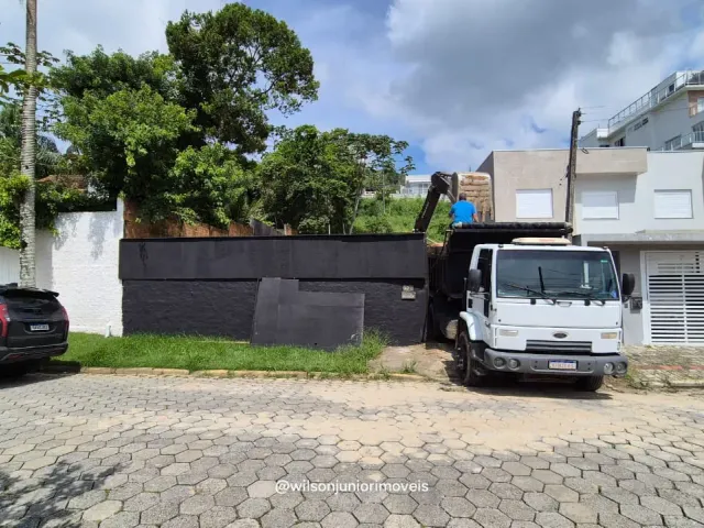 Terreno com 300m², à venda, no bairro Vila Nova em Porto Belo