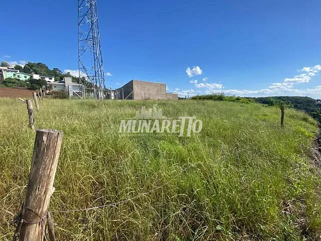 Terreno com 370m², à venda, no bairro Nações em Concórdia
