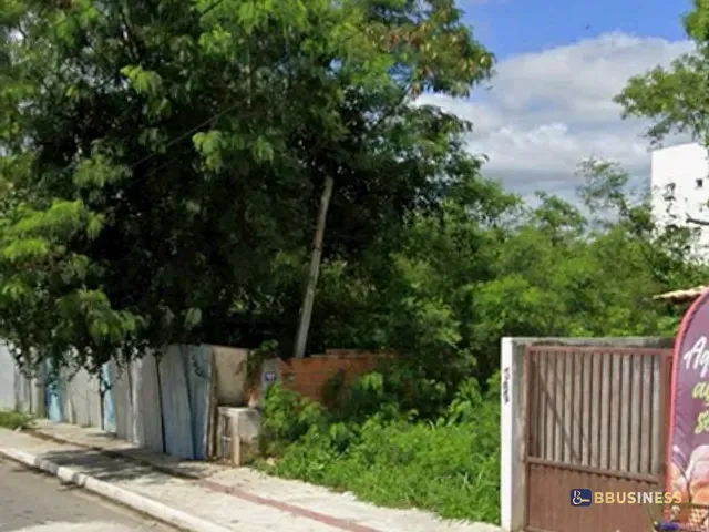 Terreno com 180m², à venda, no bairro Parque Leopoldina em Campos dos Goytacazes